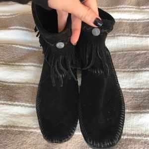 minnetonka ankle booties